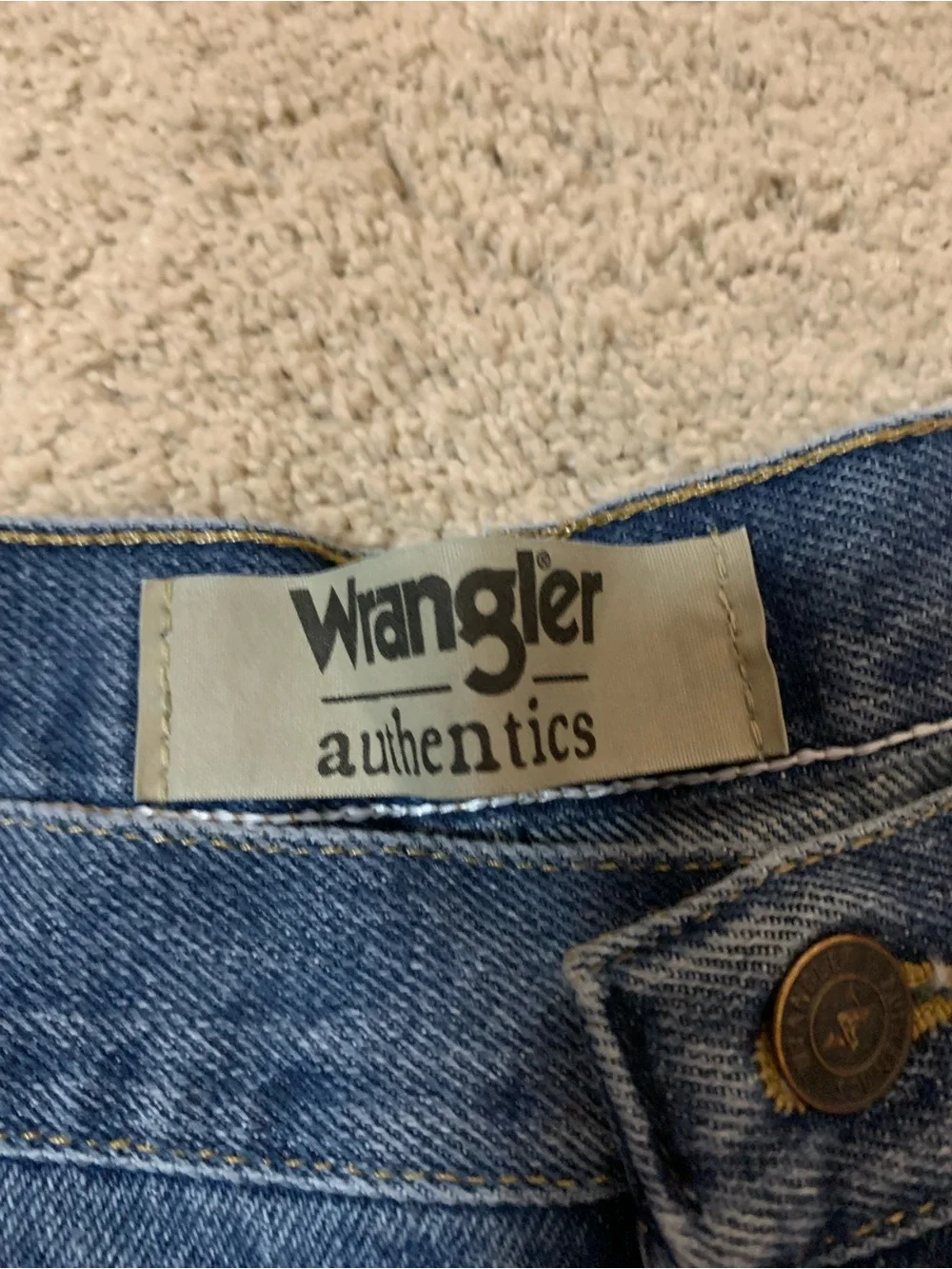 Wrangler Authentic Men's 40x28 Regular Fit Blue Denim Jeans